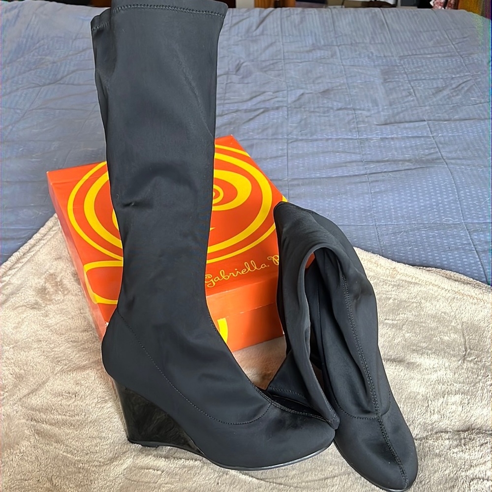 Gabriella Rocha stretch knee high boots patent leather wedge  12m zalyia BNWT